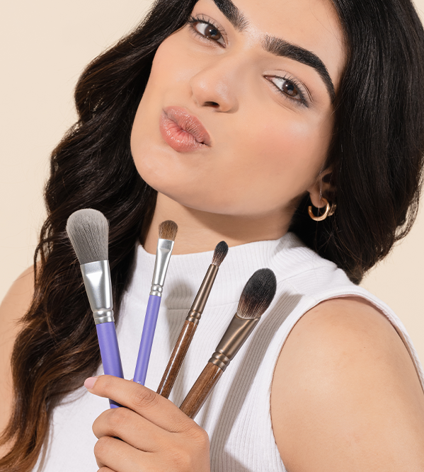 The Ultimate Glam - Face & Eyes Essentials Brush Kit